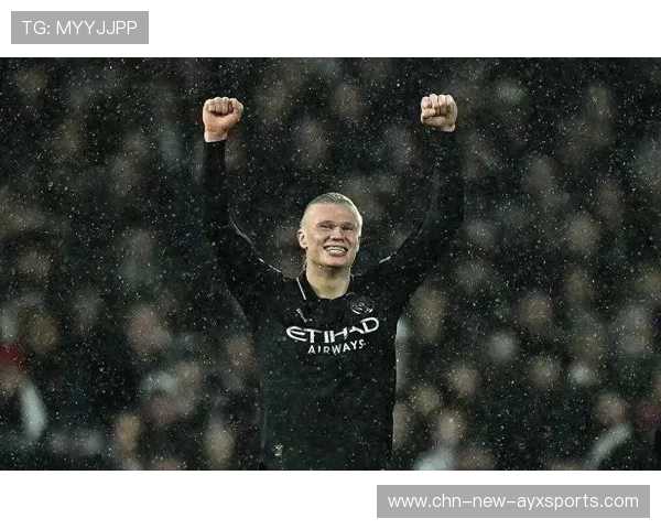 哈兰德强压后卫制造连续射门威胁